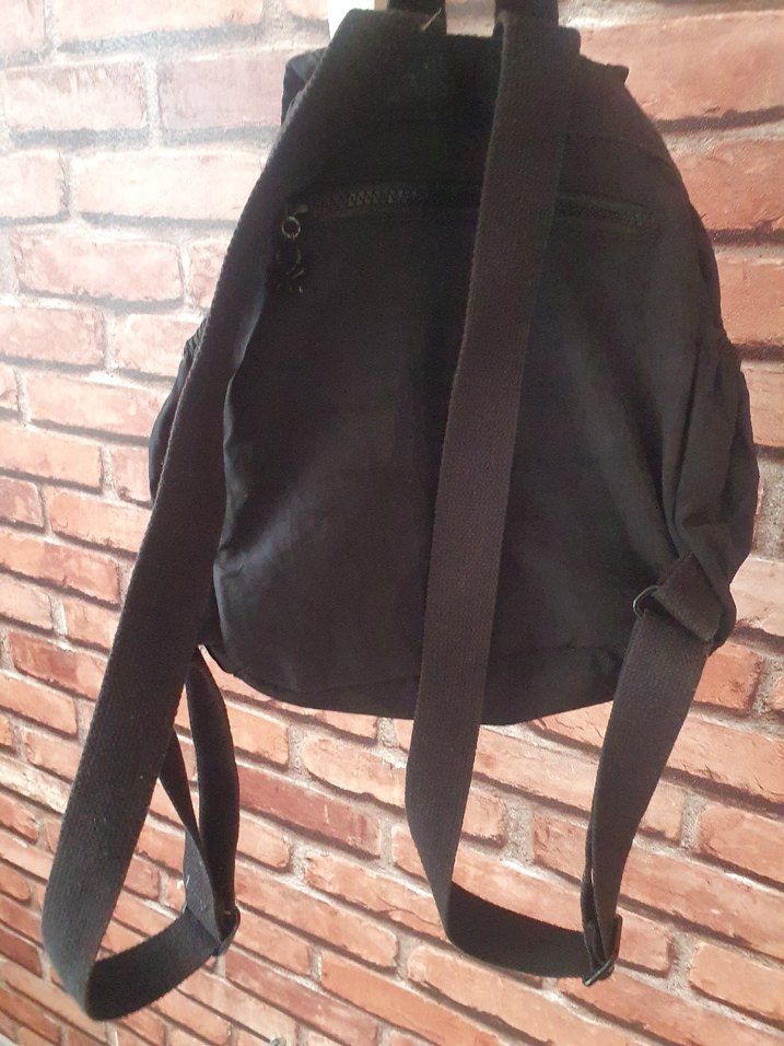 Siyah Kemerli Kadın Sırt Çantası, Benetton marka - Görsel 3