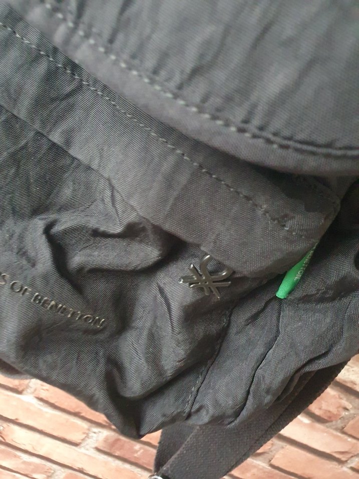 Siyah Kemerli Kadın Sırt Çantası, Benetton marka - Görsel 2