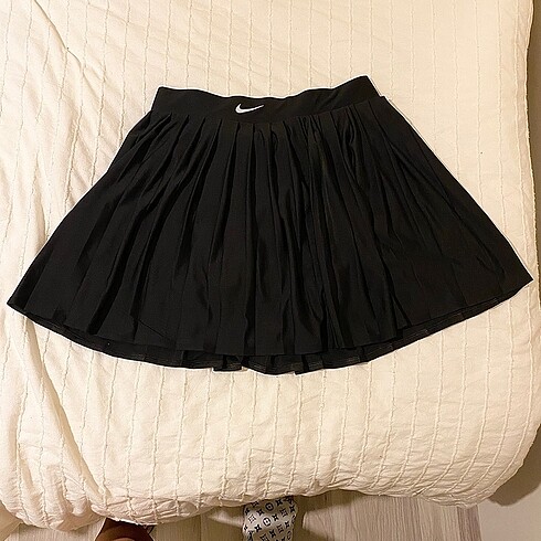 Nike pileli şortlu tenis eteği S beden - Görsel 2