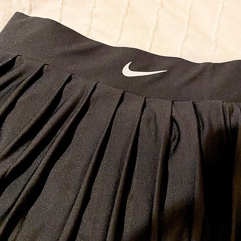 Nike pileli şortlu tenis eteği S beden - Görsel 4