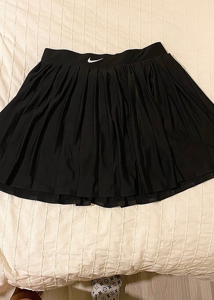 Nike pileli şortlu tenis eteği S beden - Görsel 2