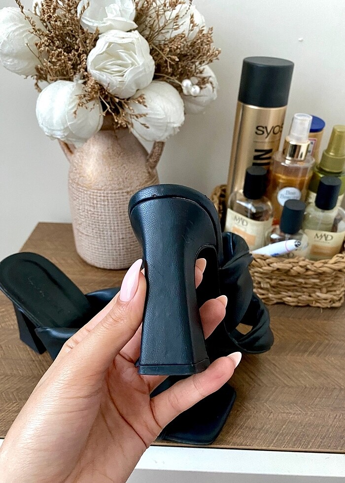 Kalın Topuklu Terlik - Görsel 4