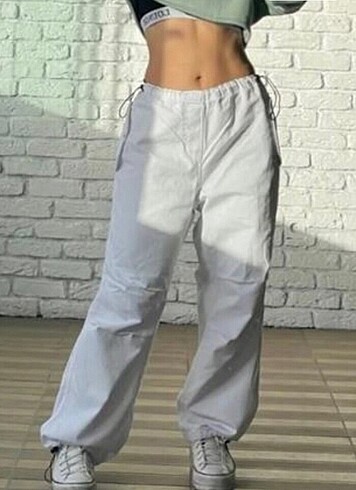 Beyaz Paraşüt Pantolon