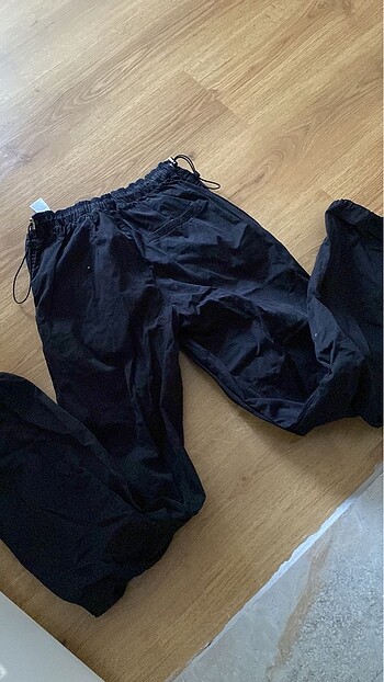 Bershka paraşüt pantolon