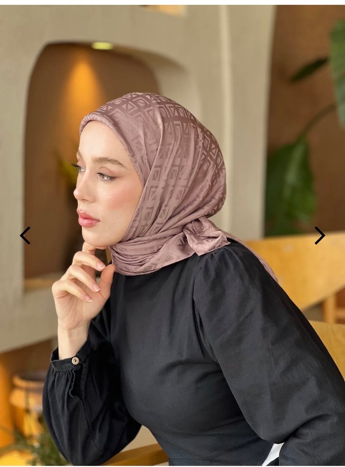 Koyu Kahverengi Dökümlü Kadın Jakar eşarp - Görsel 2