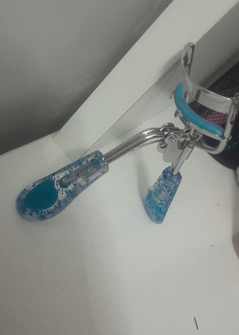 Gece mavisi Kirpik Kıvırıcı - Görsel 2