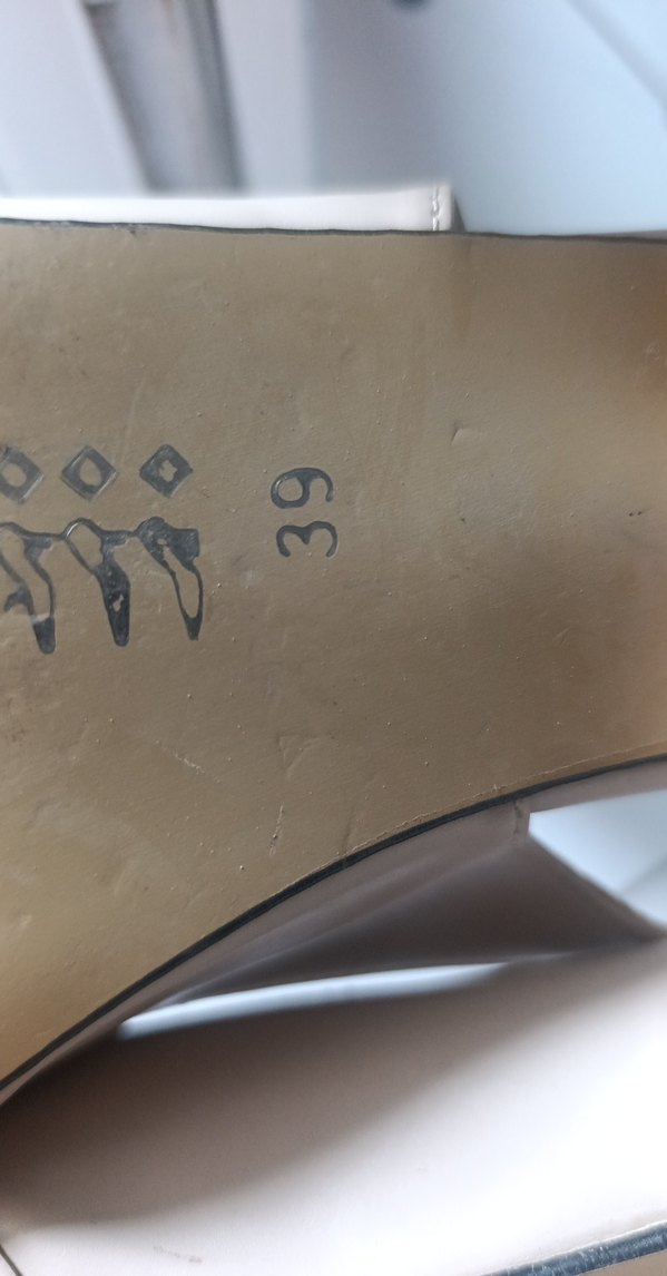 Bej Kadın Dolgu Topuklu Klasik Abiye Ayakkabı - Görsel 4