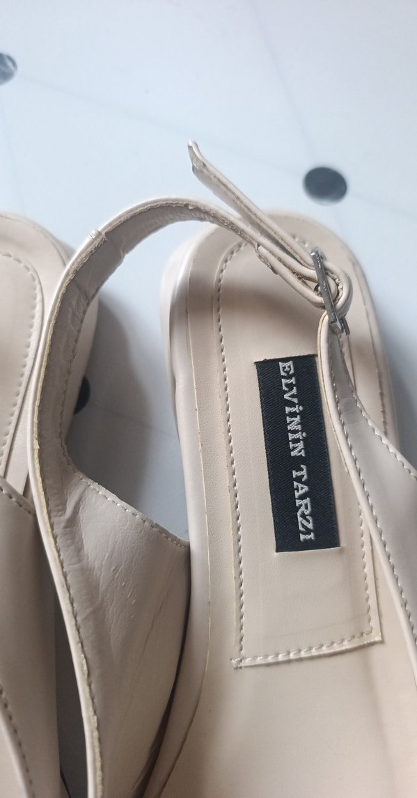 Bej Kadın Dolgu Topuklu Klasik Abiye Ayakkabı - Görsel 3