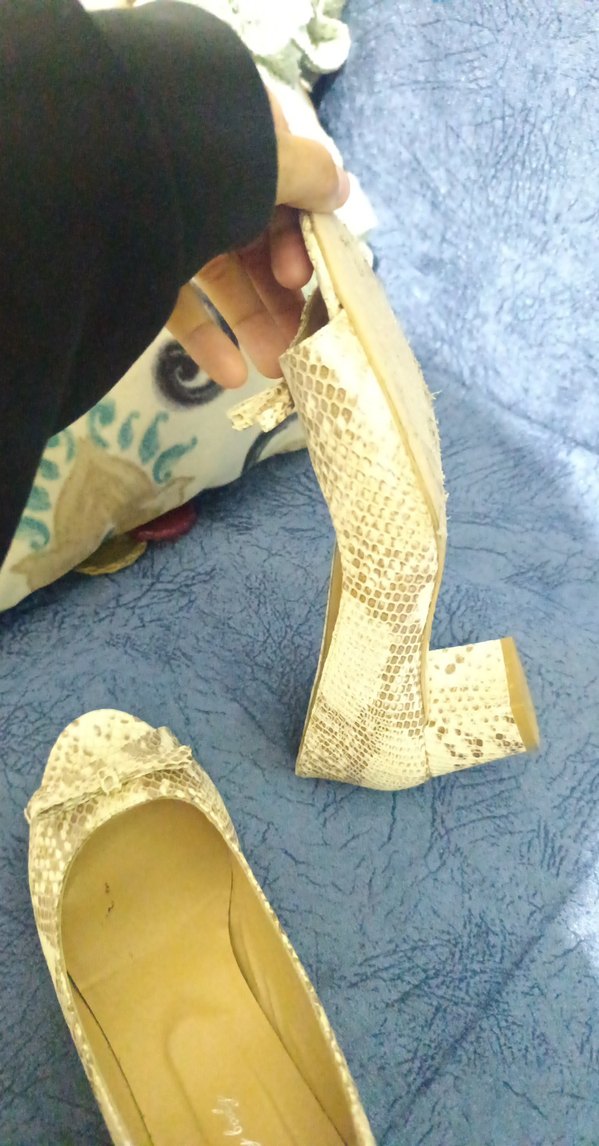 Bej Yılan Desenli Dolgu Topuklu Kadın Sandalet - Görsel 5