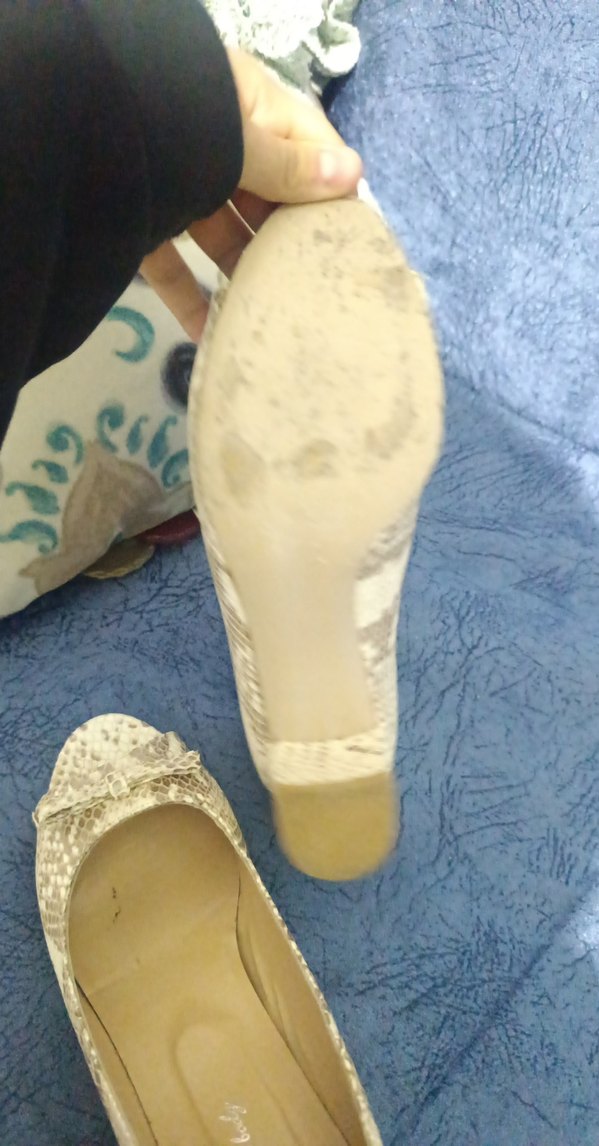 Bej Yılan Desenli Dolgu Topuklu Kadın Sandalet - Görsel 4