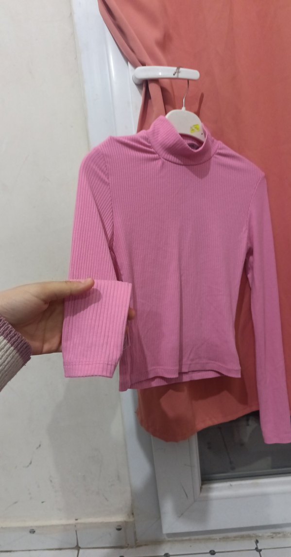 Pembe Yüksek Yakalı Uzun Kollu Kadın Kazak - Görsel 2