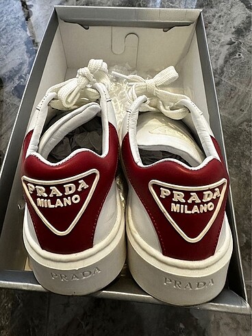 37 Beden beyaz Renk Prada Kadın Sneakers