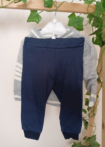 Gri Örgü Kapüşonlu Erkek Bebek Takımı - Görsel 3