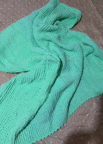 Pastel Yeşil Örgü Bebek Battaniyesi - Görsel 3