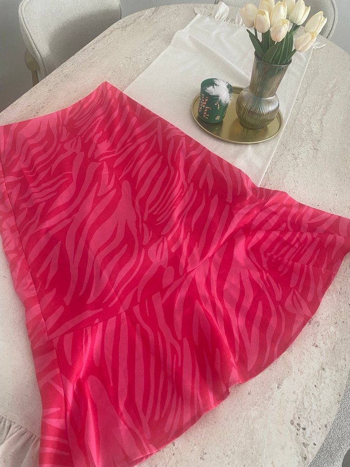 Pembe Zebra Desenli Volanlı Mini Etek - Görsel 2