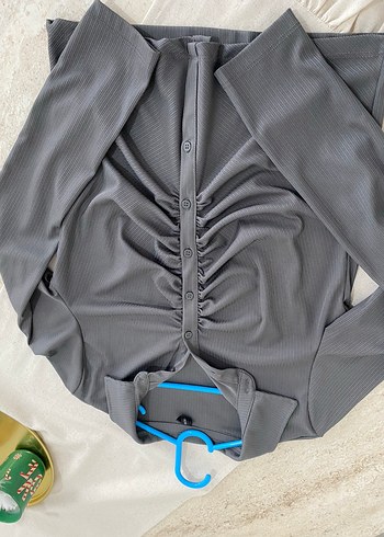 Düğmeli Gri Uzun Kollu Kadın Gömlek - Görsel 2