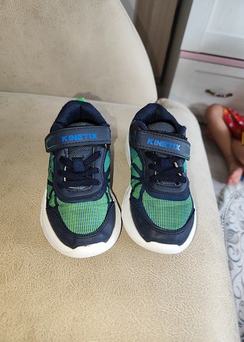 Kinetix Erkek Çocuk Renkli Bağcıklı Spor Ayakkabı