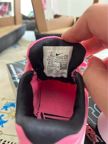 22 Beden Nike spor ayakkabı çocuk