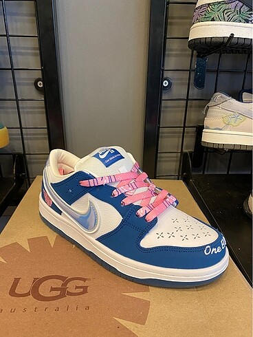 NIKE DUNK