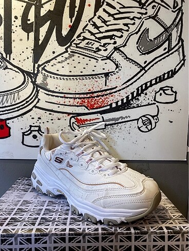SKECHERS D?LİTES
