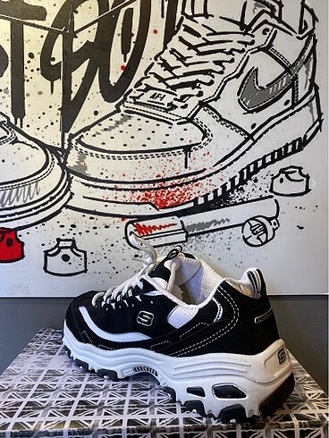39 Beden SKECHERS D?LİTES