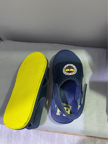 30 Beden Fenerbahçeli sandalet