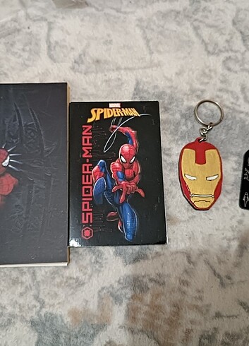 Beden Marvel not defteri ve anahtarlık