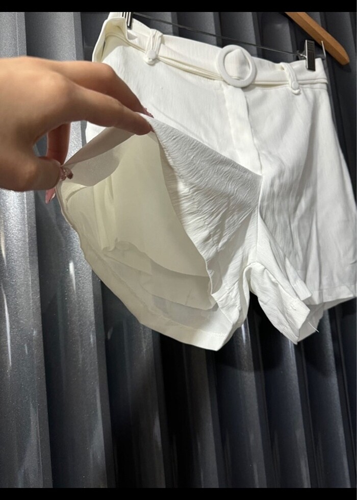 Beyaz Şort - Görsel 4