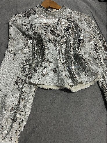 Zara buz mavisi pullu payetli üst - Görsel 6