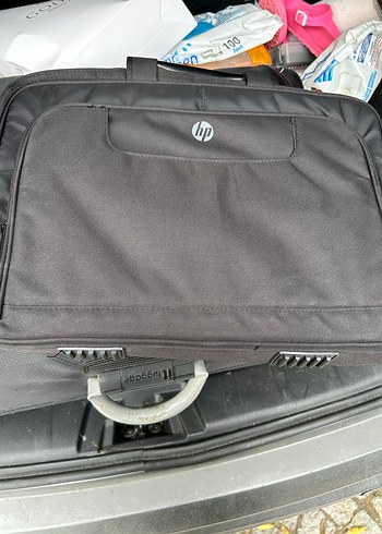 Beden Gri Fermuarlı Laptop Çantası
