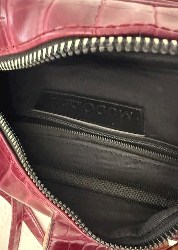 Bordo Deri Yılan Desenli Tokalı Kadın Çanta - Görsel 3