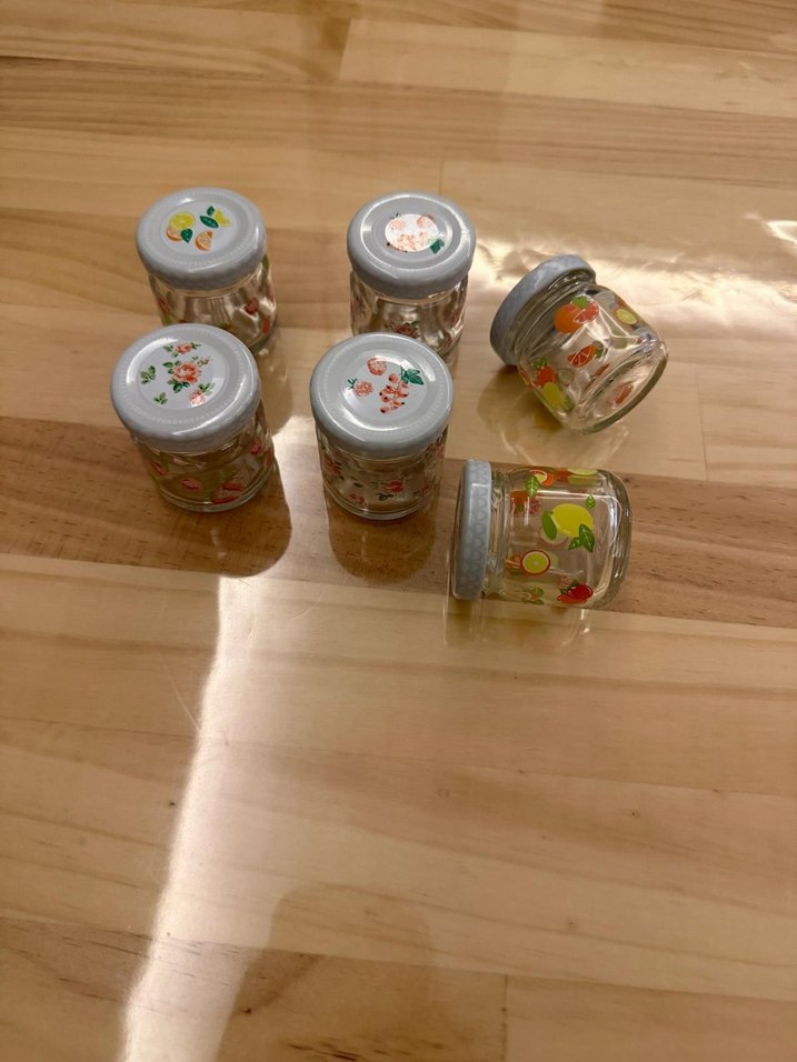 Beyaz Kapaklı Mini Meyve Desenli Cam Kavanozlar - Görsel 2