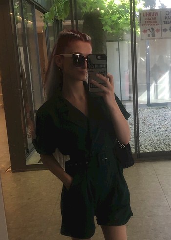 Kemerli Kısa Yeşil Kadın Tulum - Görsel 3