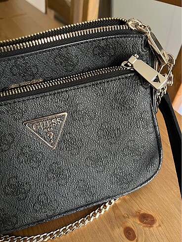 Guess Guess canta