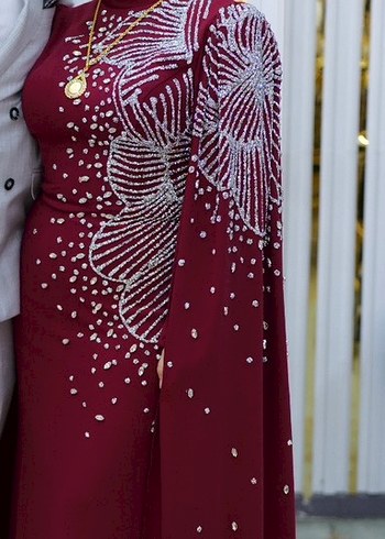 Bordo İşlemeli Uzun Kollu Abiye Elbise - Görsel 3