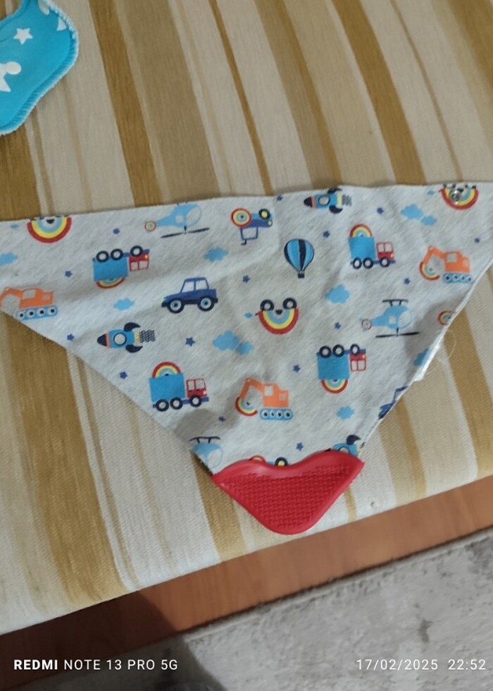 4 tane bebek önlüğü - Görsel 2