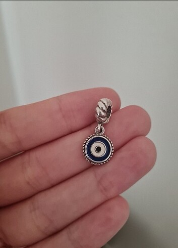 Beden beyaz Renk 925 ayar gümüş charm.