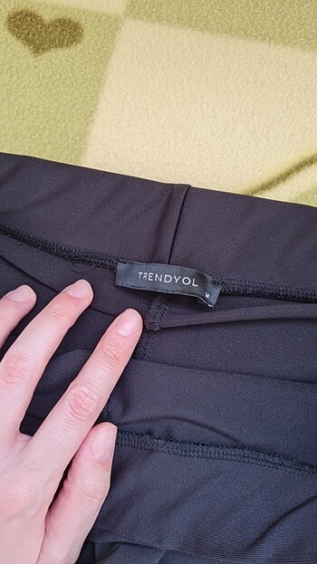 m Beden siyah Renk Trendyolmilla içi taytli spor şort etek