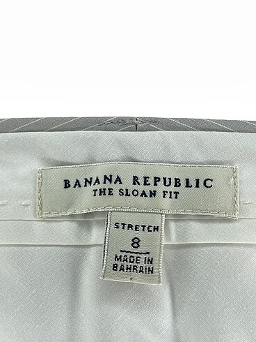 l Beden gri Renk Banana Republic Kumaş Pantolon %70 İndirimli.