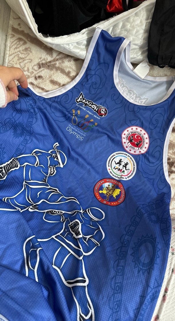 Kırmızı Baskılı Erkek Kolsuz Atlet - Görsel 3