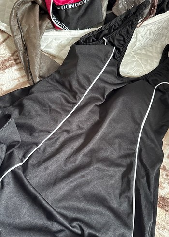 Siyah Fermuarlı Biker Tarzı Kadın Mayo - Görsel 3