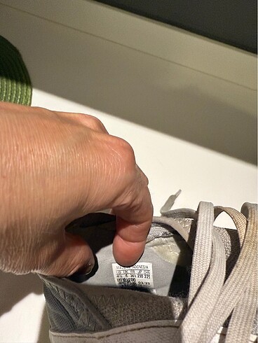 34 Beden beyaz Renk Adidas Krampon US 34.5 / UK 34