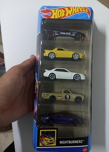 Hot Wheels Mükemmel 5'li Set