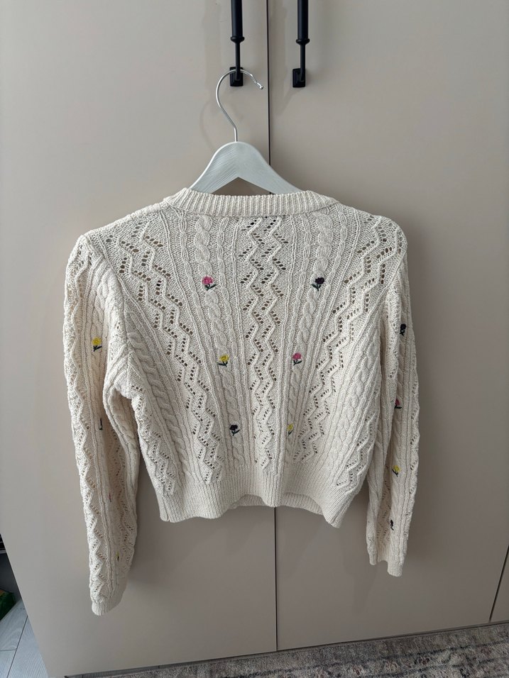 Nakışlı Beyaz Örgü Bohem Hırka - Görsel 3