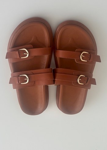 Kahverengi Deri Tokalı Kadın Terlik - Görsel 2