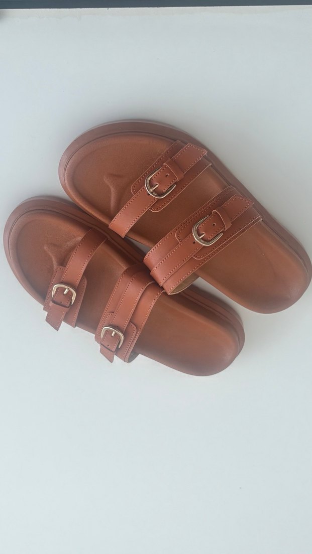 Kahverengi Deri Tokalı Kadın Terlik - Görsel 3