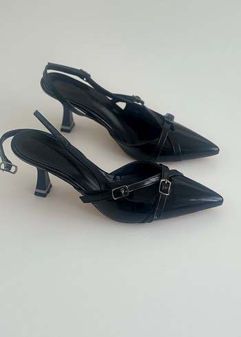 Kemer Detaylı Siyah Stiletto - Görsel 2