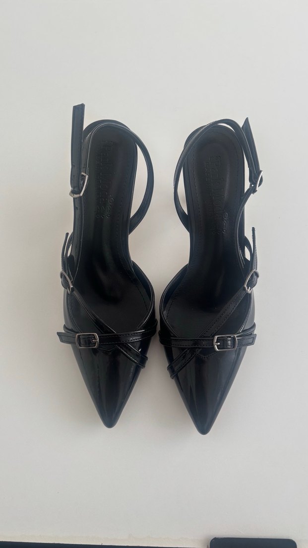 Kemer Detaylı Siyah Stiletto - Görsel 3