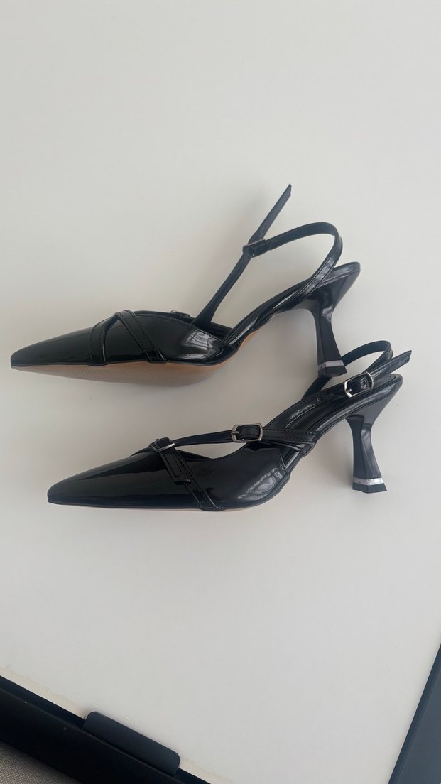 Kemer Detaylı Siyah Stiletto - Görsel 4