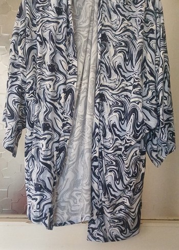 Diğer geniş Batik Desenli Kadın Kimono